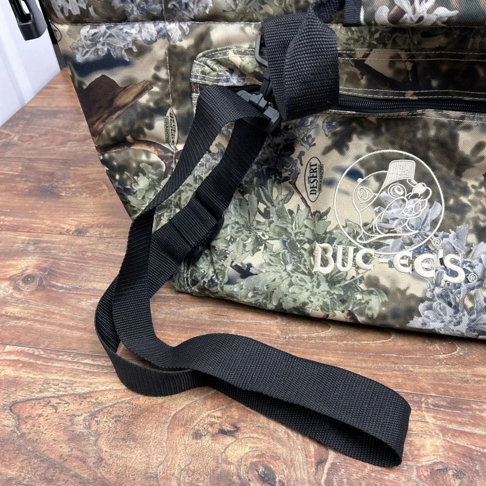 Buc-ees Texas Travel Cooler Bag 24‎ CANS Buc ees Embroidered On Camo Canvas